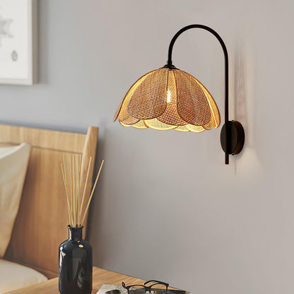 Rattan Petal Wall Lamp - LED Indoor Lighting Fixture