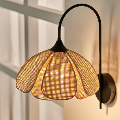 Rattan Petal Wall Lamp - LED Indoor Lighting Fixture