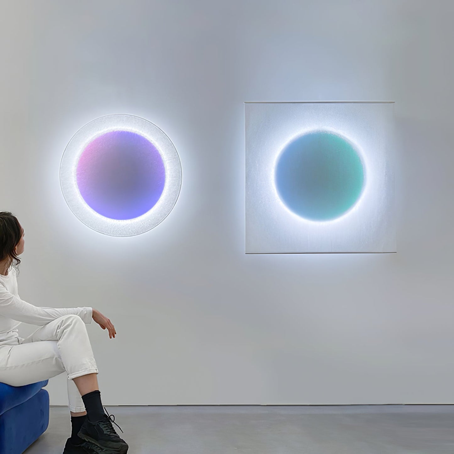 Relax Wall Light Set of 2 - Dimmable LED Indoor Lighting