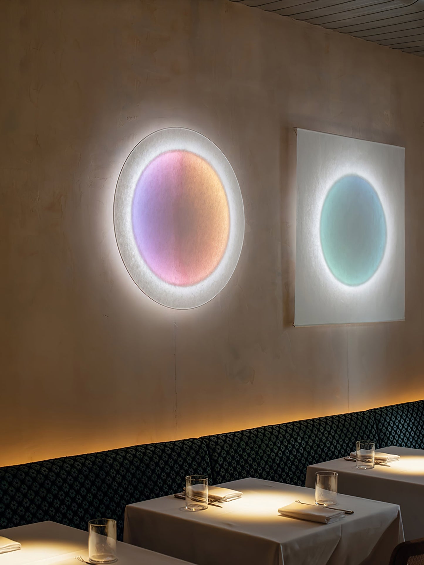 Relax Wall Light Set of 2 - Dimmable LED Indoor Lighting