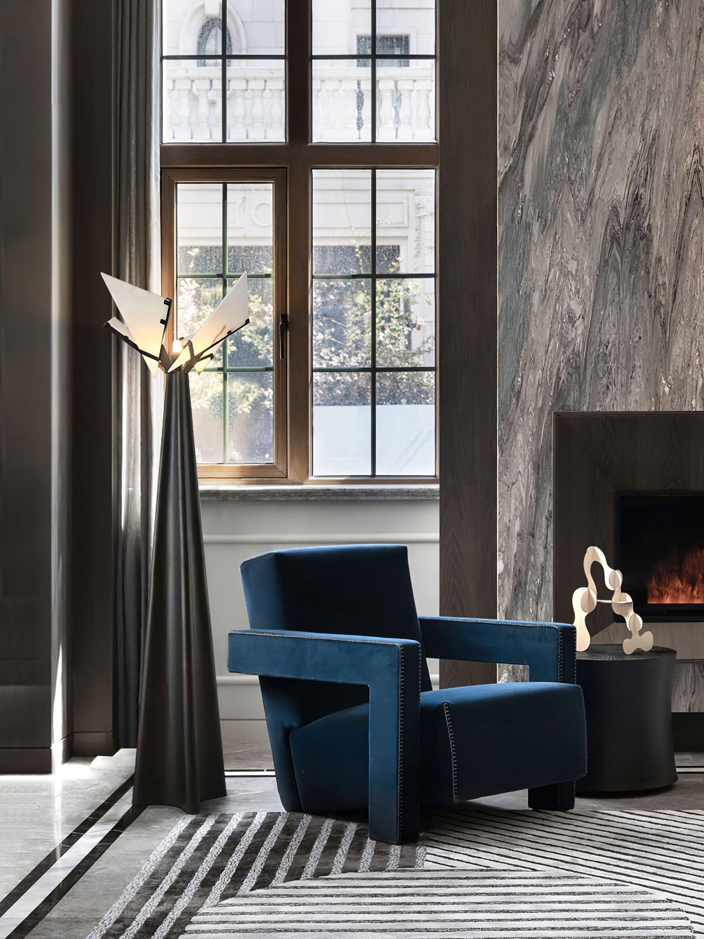 Religieuse Floor Lamp - Elegant LED Alabaster Design
