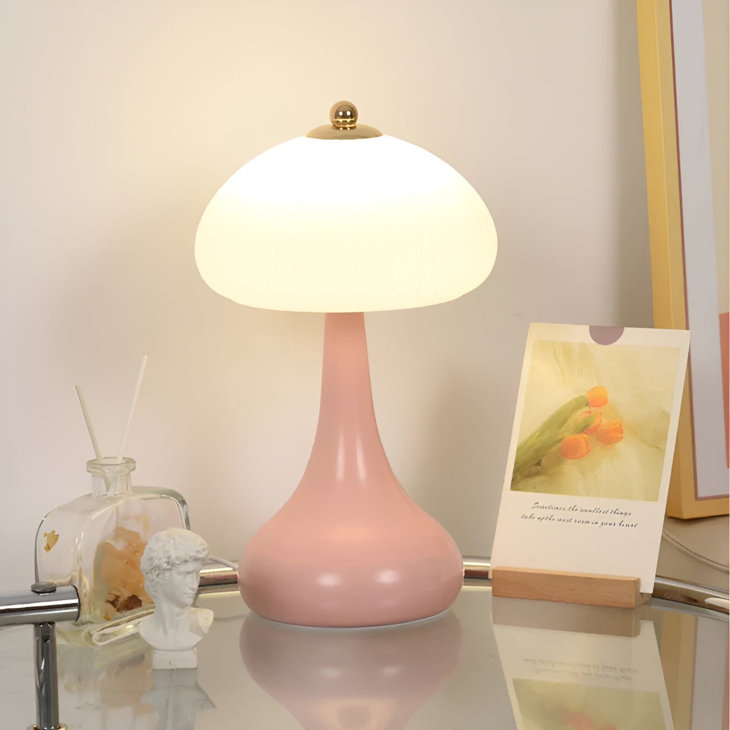 Eleganza Luxe Table Lamp – Timeless Mushroom Design with LED Dimming Function in Soft Colors