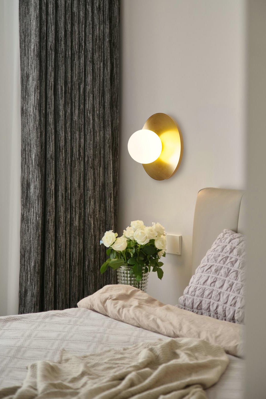 Round Glass Art Wall Lamp - LED Indoor Wall Light, Black
