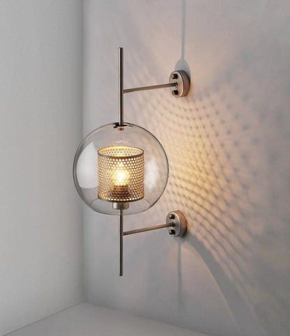 Thatcher Modern Honeycomb Wall Sconce – Brass & Glass Elegance