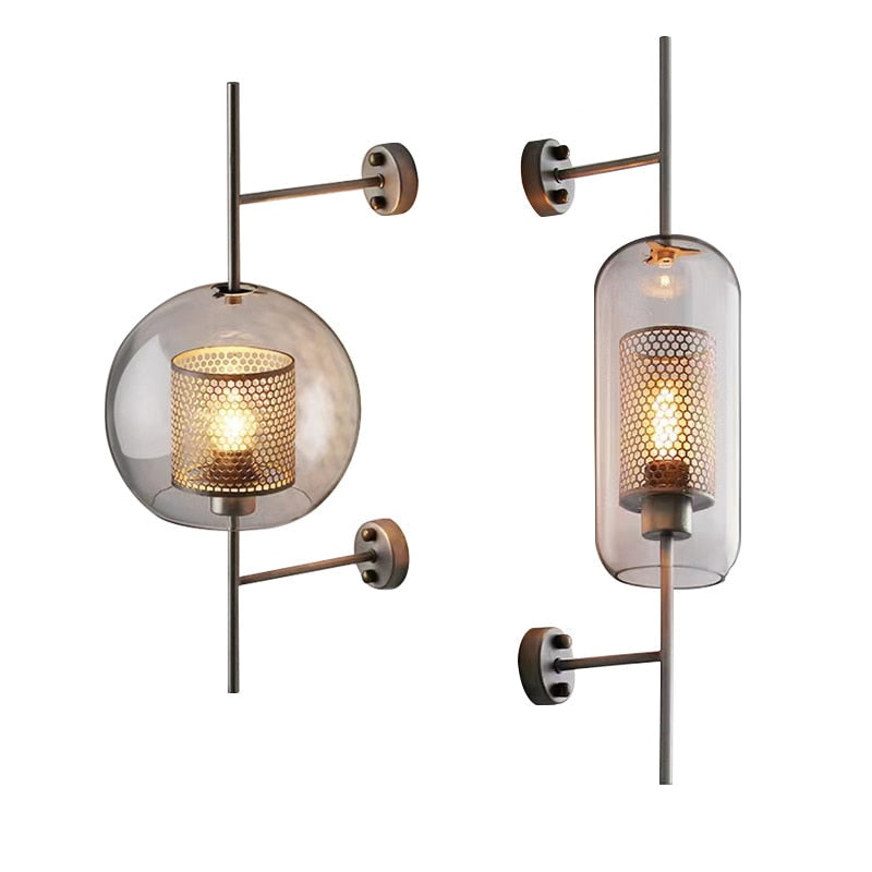 Thatcher Modern Honeycomb Wall Sconce – Brass & Glass Elegance