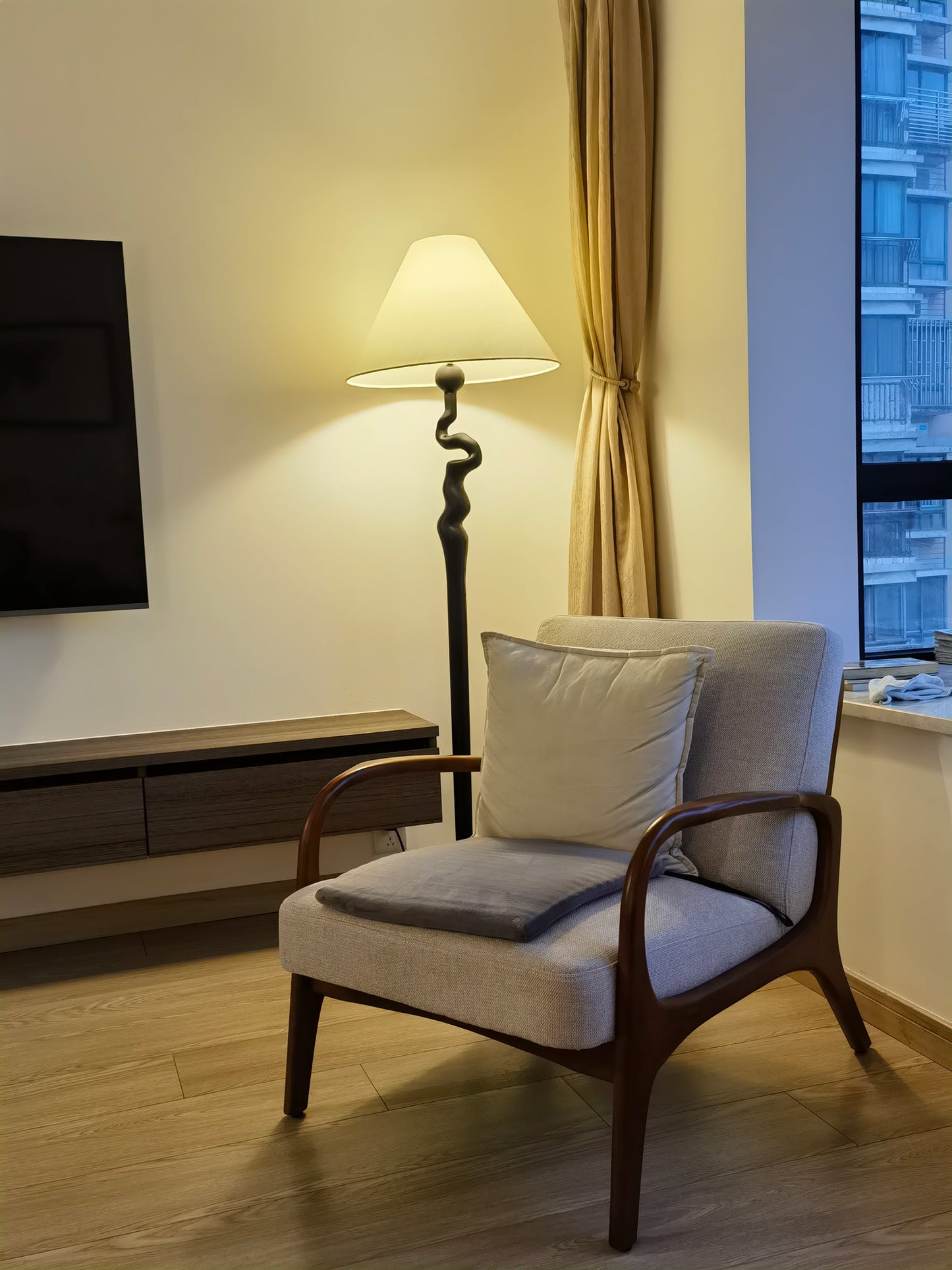Serpentine Twist Floor Lamp with Adjustable Shade LED Indoor