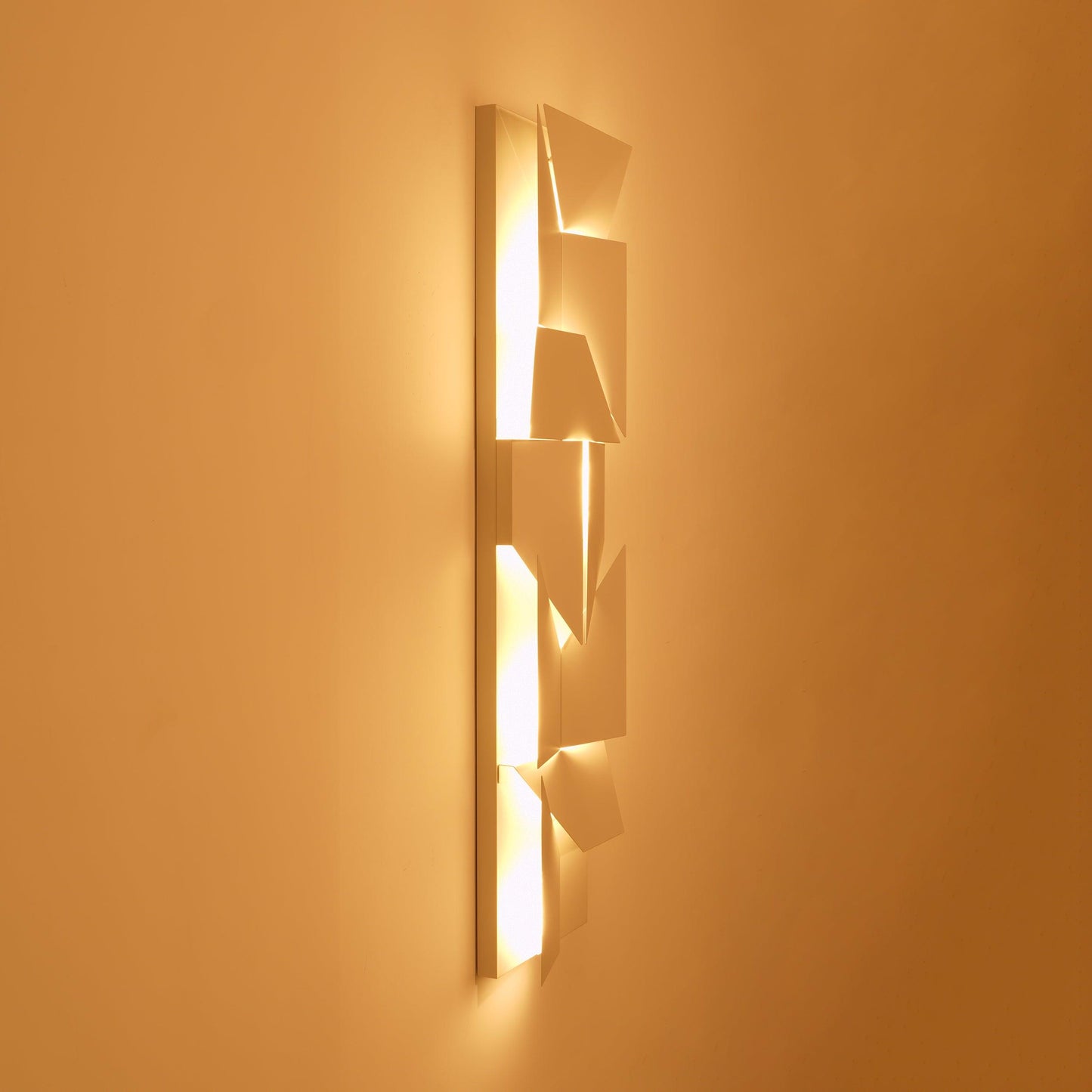 Shadows Grand Plug-in Sconce LED Wall Light - White Metal