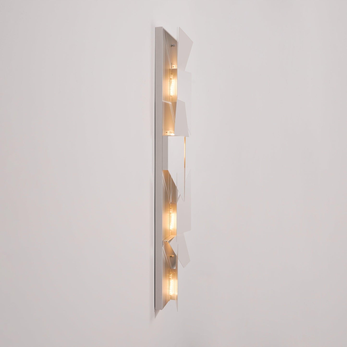 Shadows Grand Plug-in Sconce LED Wall Light - White Metal