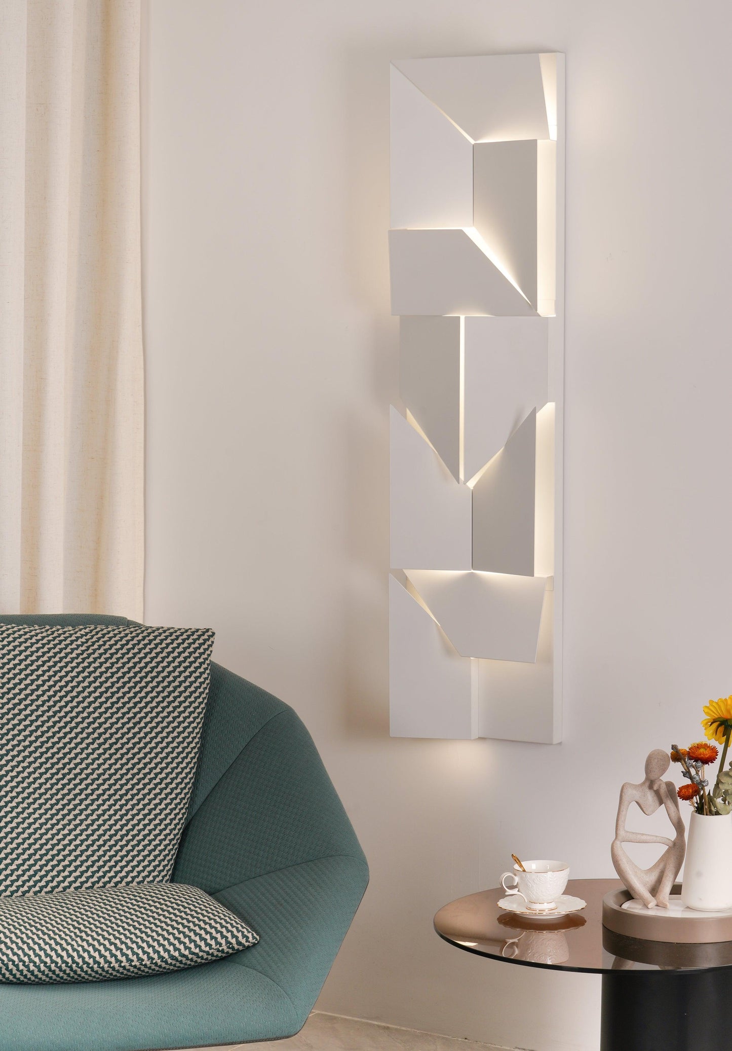 Shadows Grand Plug-in Sconce LED Wall Light - White Metal