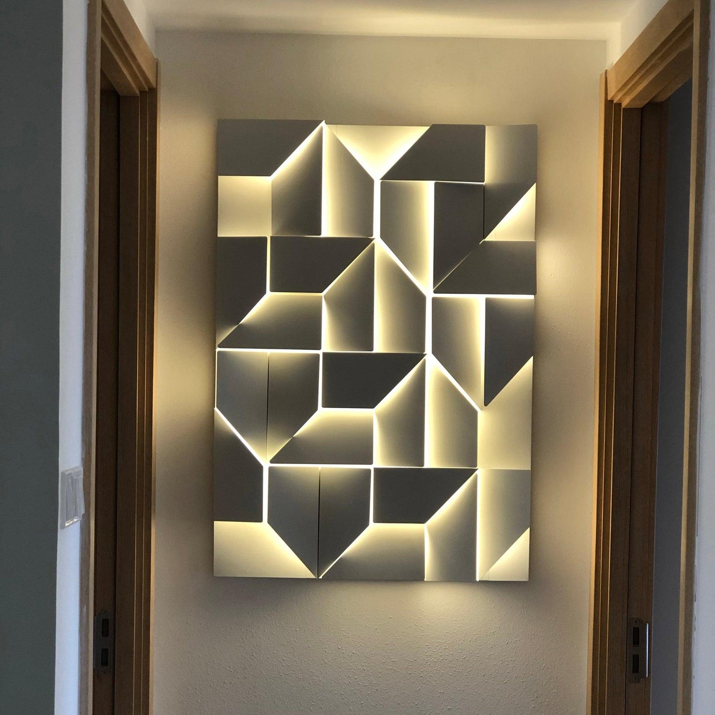 Shadows Grand Plug-in Sconce LED Wall Light - White Metal