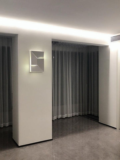 Shadows Grand Plug-in Sconce LED Wall Light - White Metal