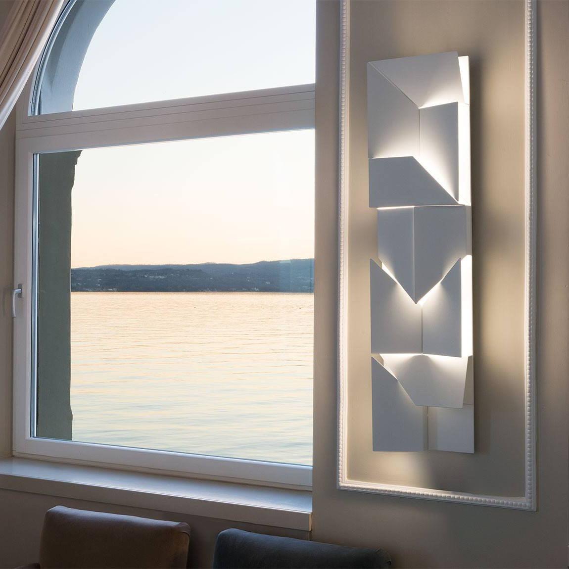 Shadows Grand Plug-in Sconce LED Wall Light - White Metal