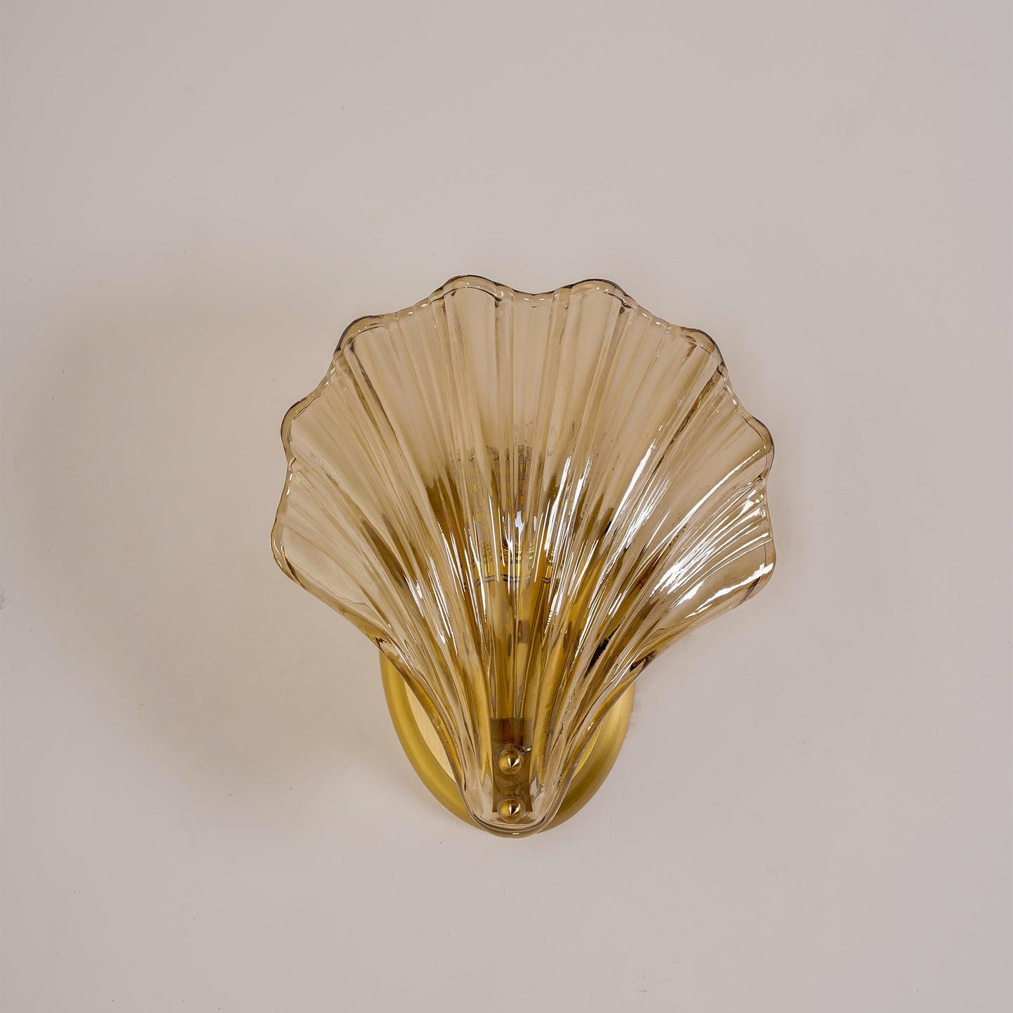 Shell Wall Light Set of 2 with Brass Finish and LED