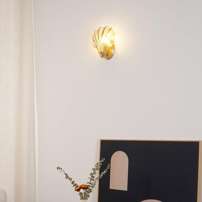Shell Wall Light Set of 2 with Brass Finish and LED