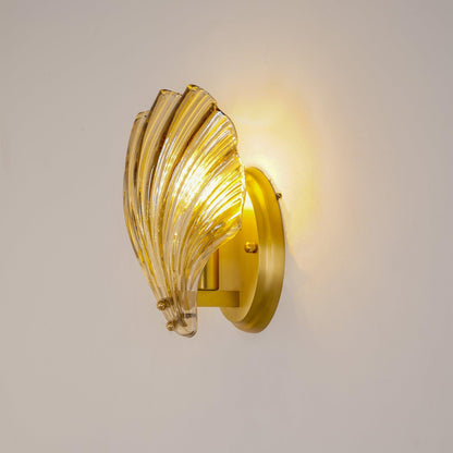 Shell Wall Light Set of 2 with Brass Finish and LED