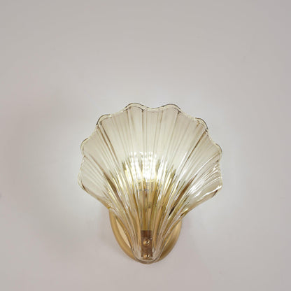 Shell Wall Light Set of 2 with Brass Finish and LED