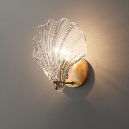 Shell Wall Light Set of 2 with Brass Finish and LED
