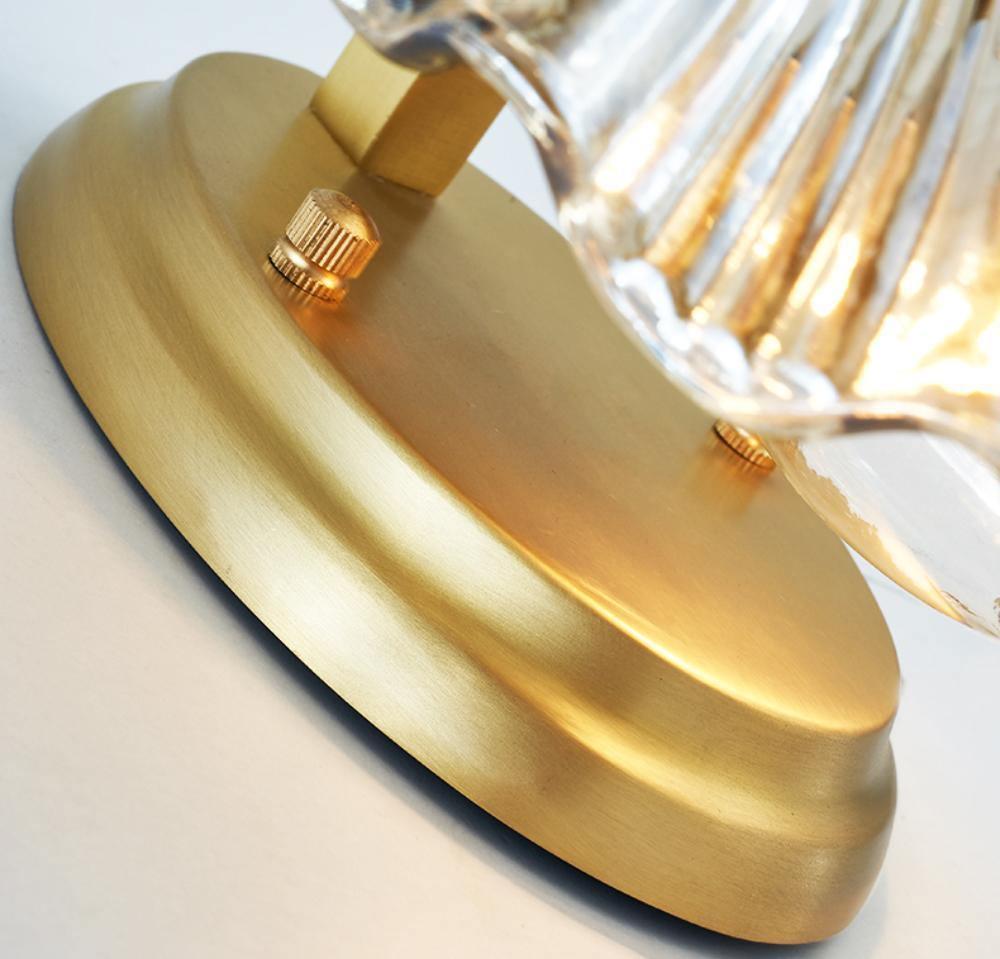 Shell Wall Light Set of 2 with Brass Finish and LED