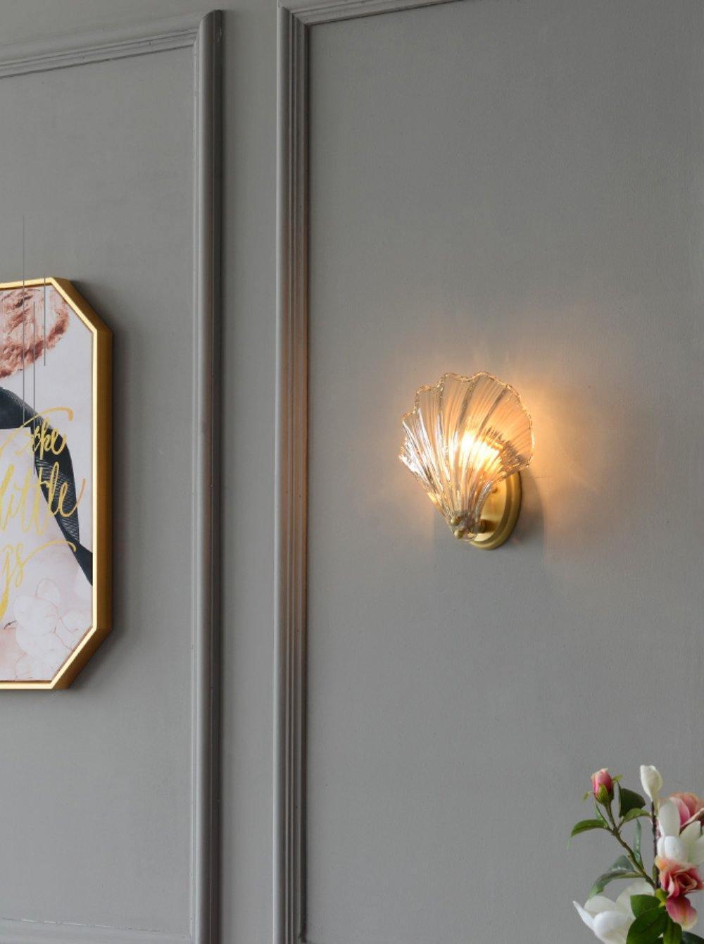 Shell Wall Light Set of 2 with Brass Finish and LED