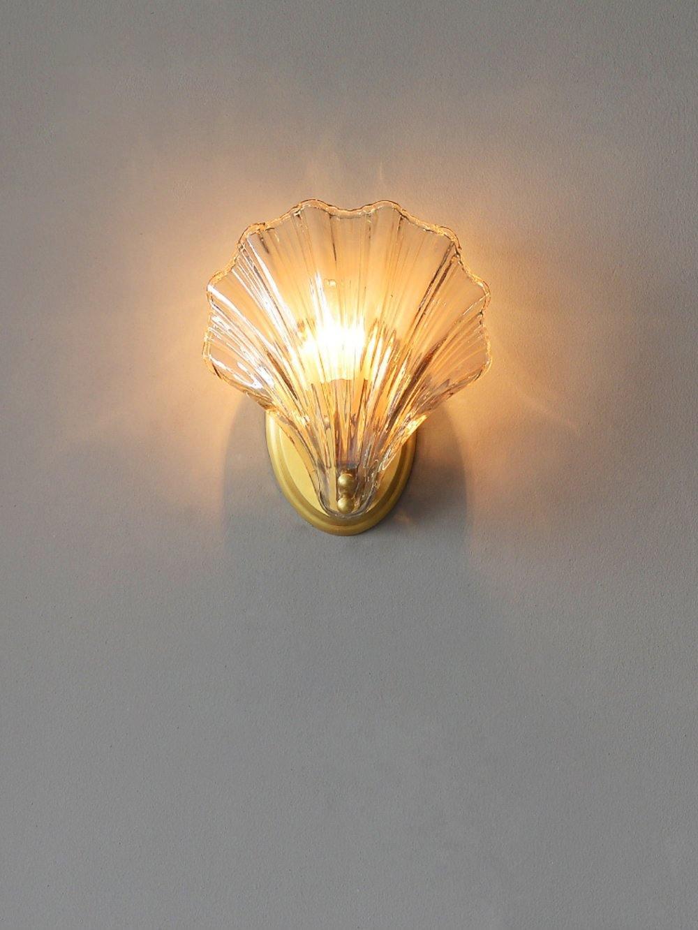 Shell Wall Light Set of 2 with Brass Finish and LED