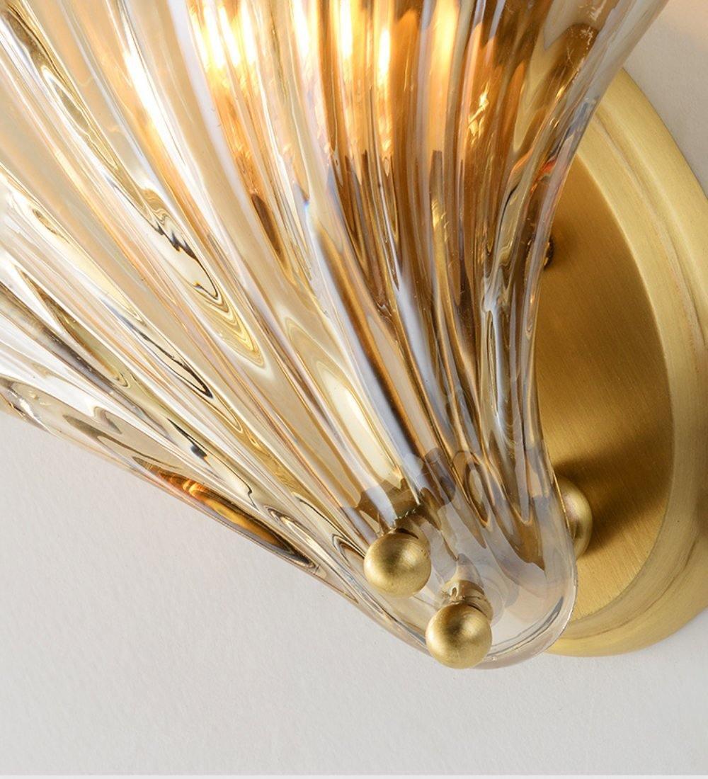 Shell Wall Light Set of 2 with Brass Finish and LED
