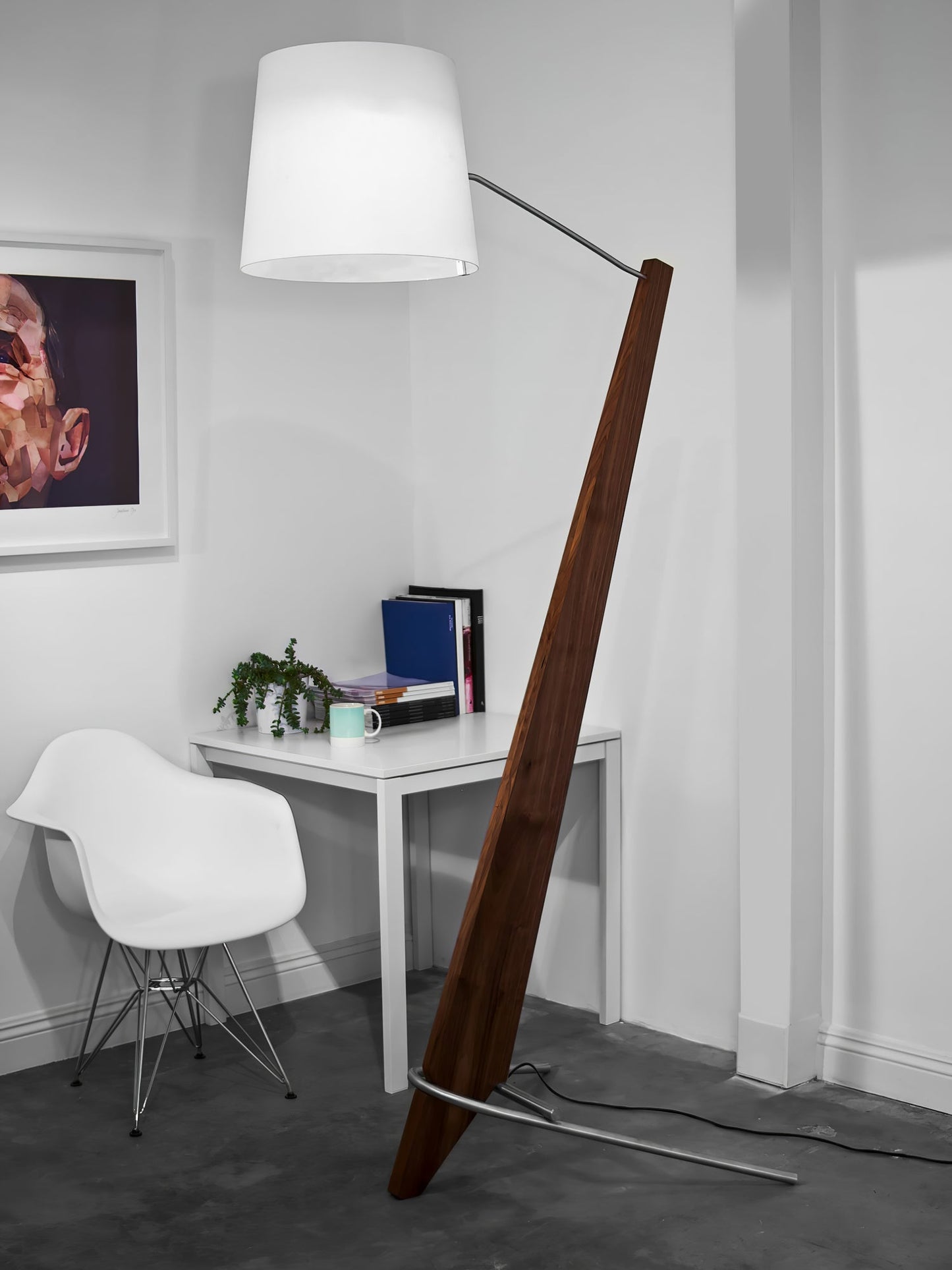 Silva Giant Floor Lamp - LED Indoor Lighting, Elegant Design