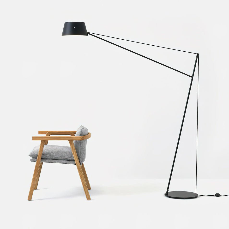 Spar Floor Lamp - Modern Black LED Lamp for Indoor Use