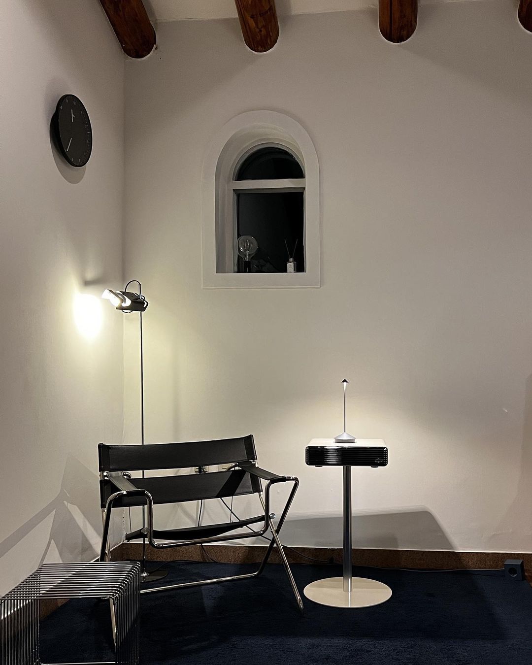 Spider Floor Lamp with Adjustable Reflector and LED Bulb
