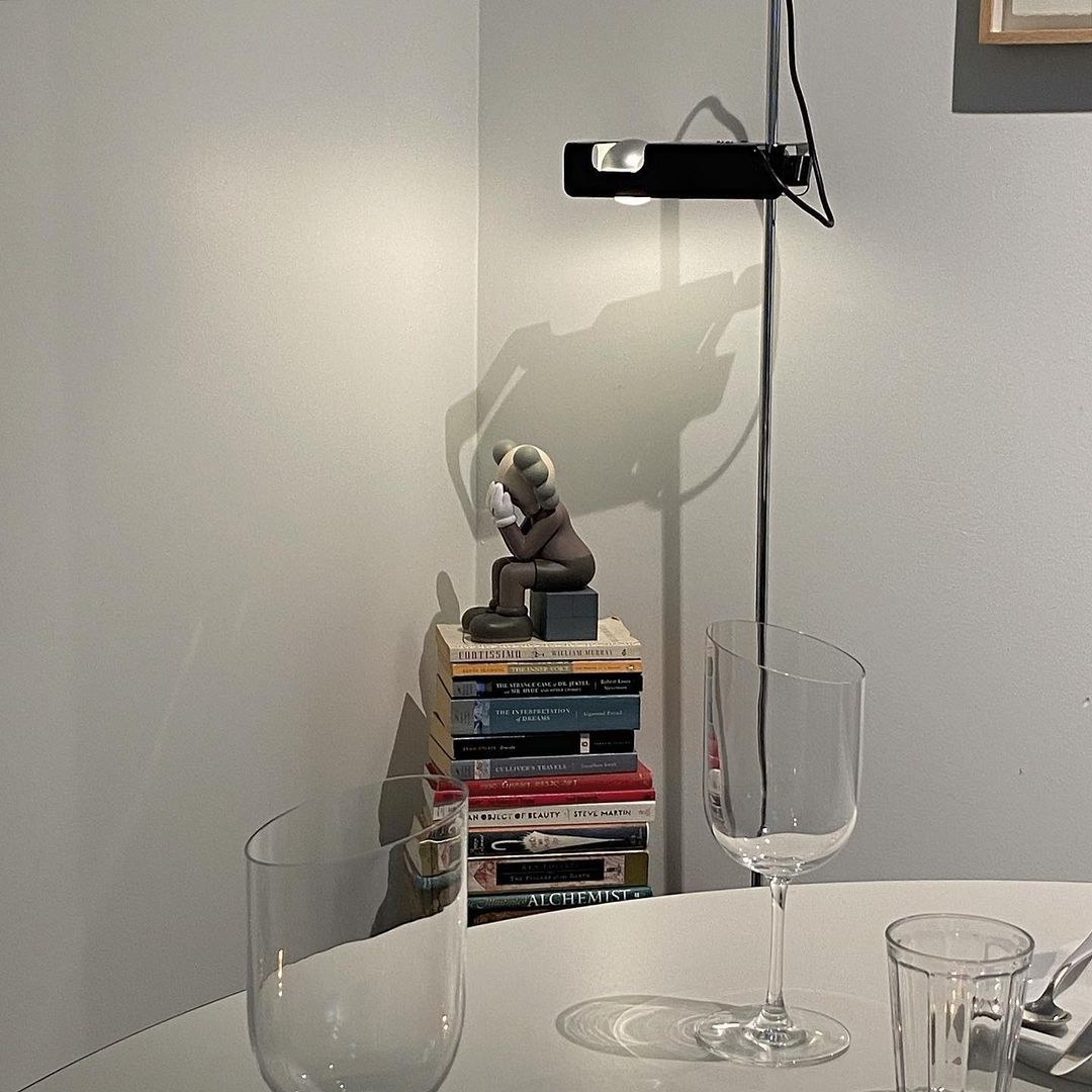 Spider Floor Lamp with Adjustable Reflector and LED Bulb