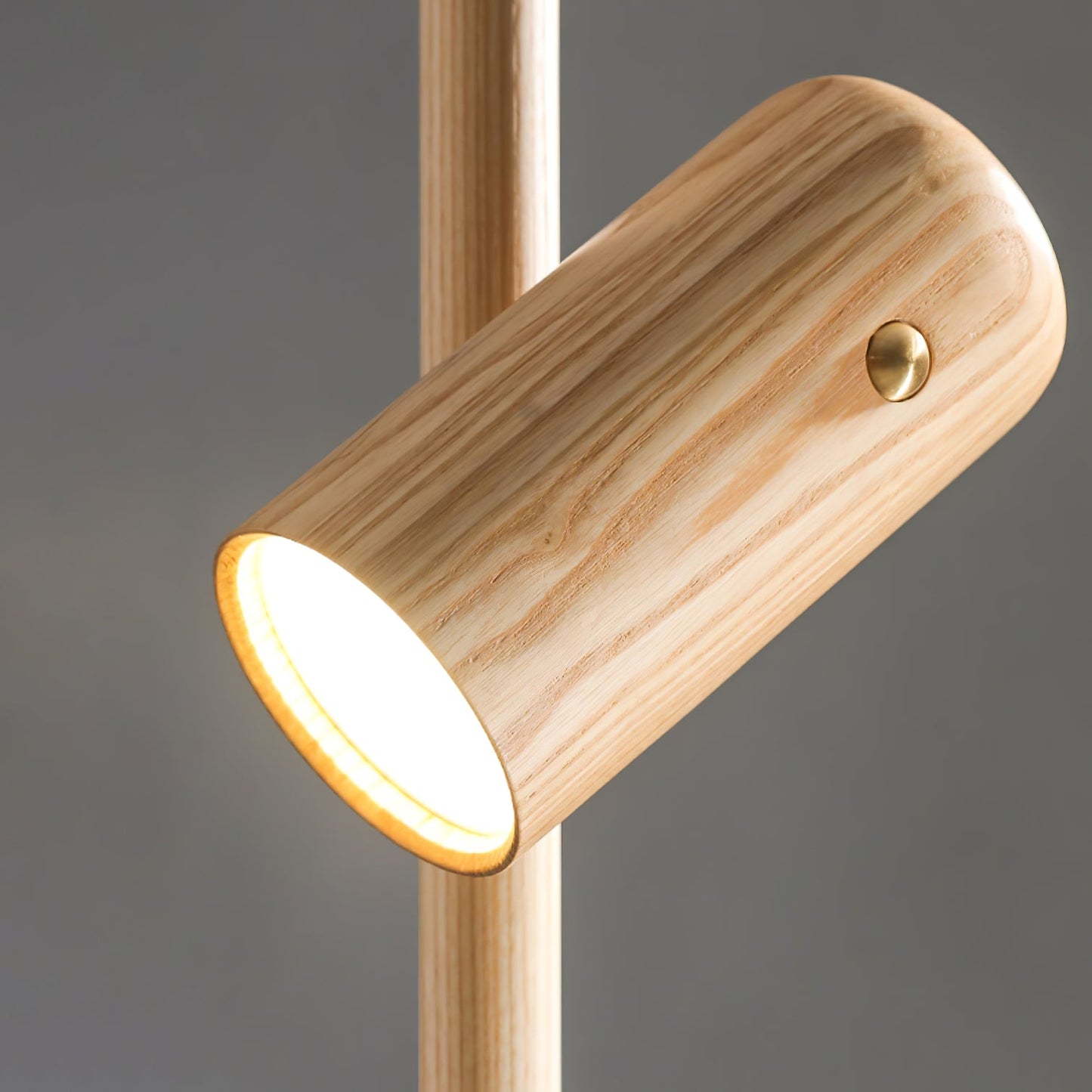 Spotlight Wood Floor Lamp - Adjustable LED Modern Design