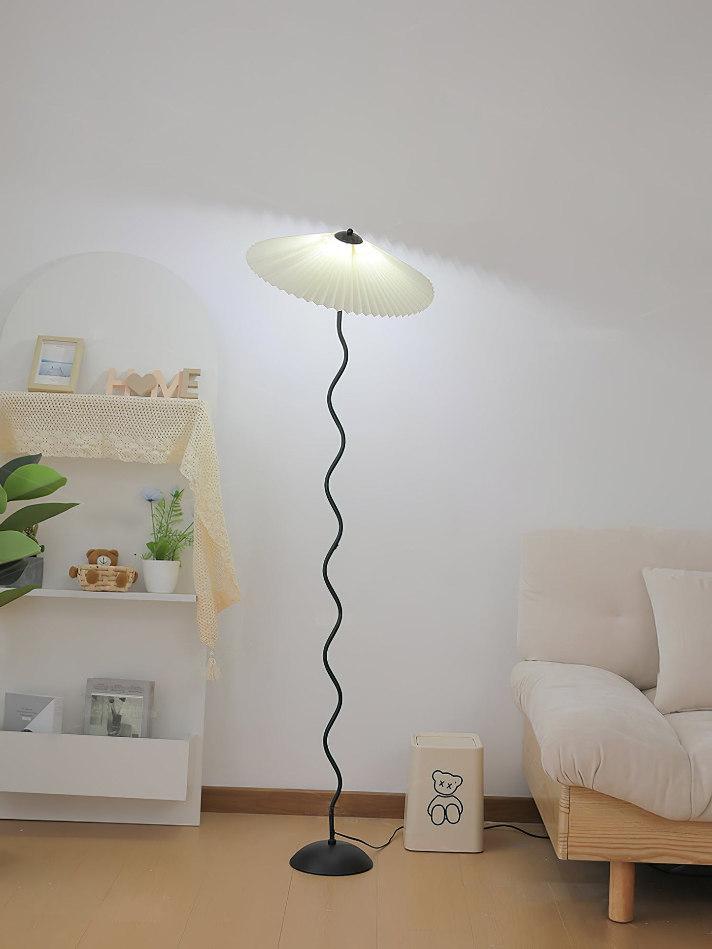 Squiggle Floor Lamp - LED Indoor Light - Stylish Wavy Design