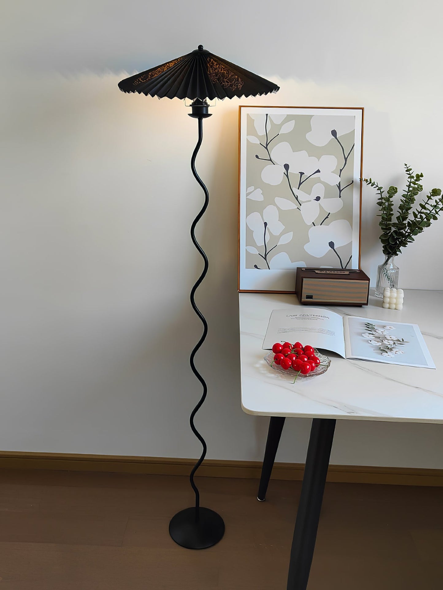 Squiggle Floor Lamp - LED Indoor Light - Stylish Wavy Design