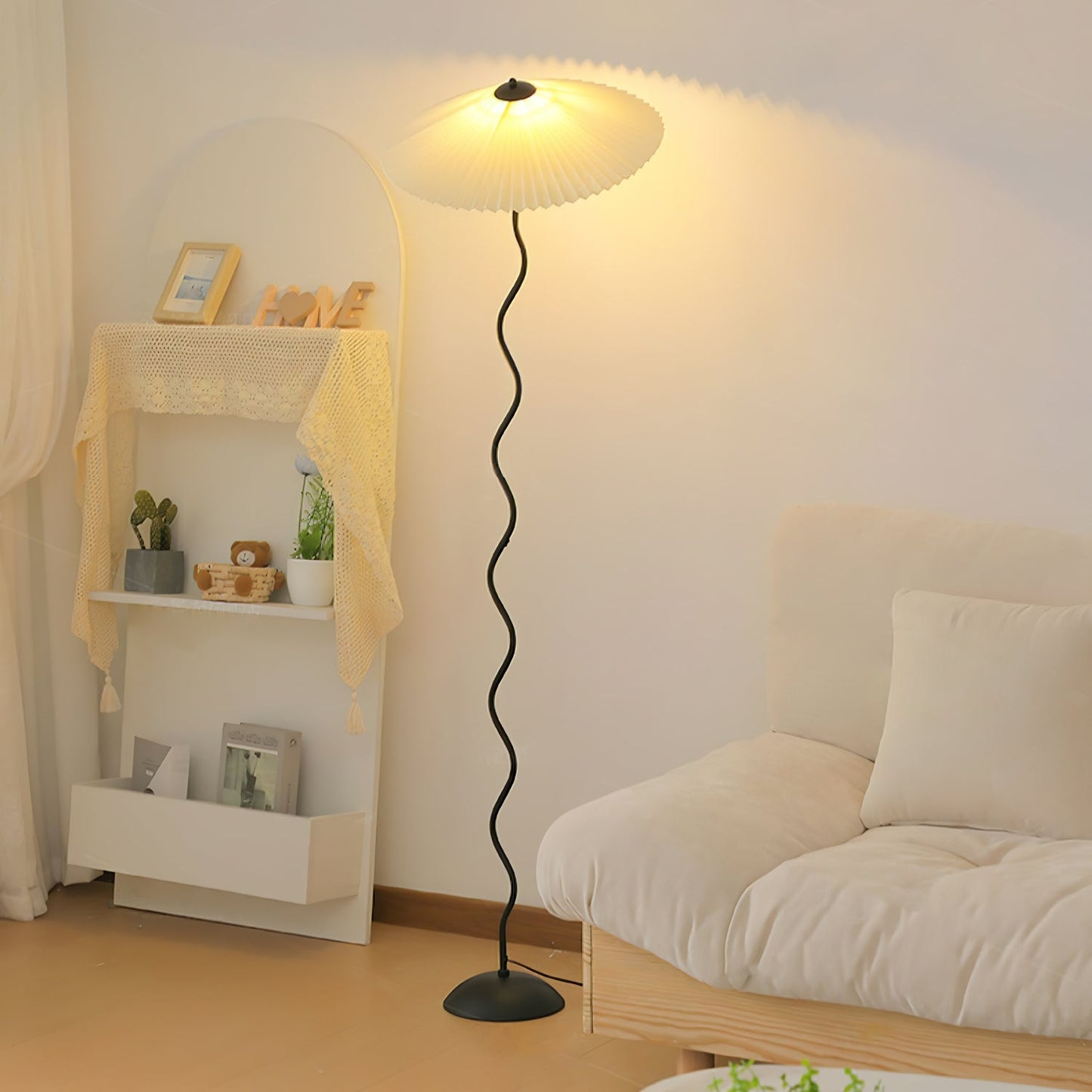 Squiggle Floor Lamp - LED Indoor Light - Stylish Wavy Design