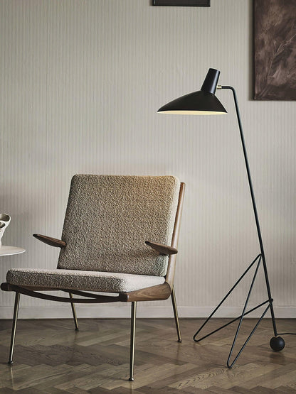 Svelte Noir Floor Lamp - Adjustable LED Lighting, Black Metal