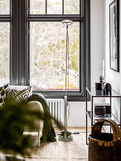 Toio Floor Lamp with Adjustable Height and Dimmable LED