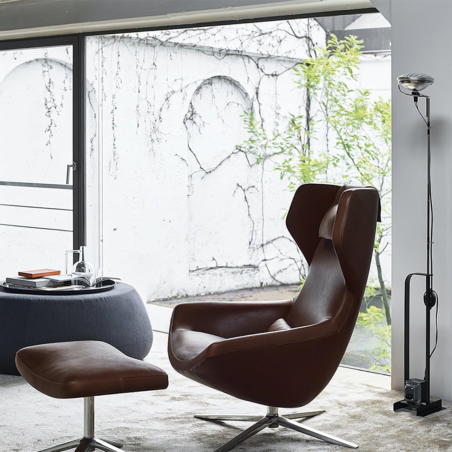Toio Floor Lamp with Adjustable Height and Dimmable LED
