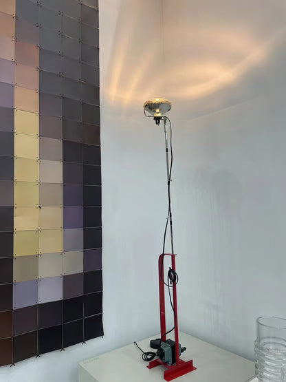 Toio Floor Lamp with Adjustable Height and Dimmable LED