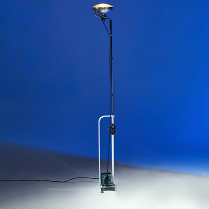Toio Floor Lamp with Adjustable Height and Dimmable LED