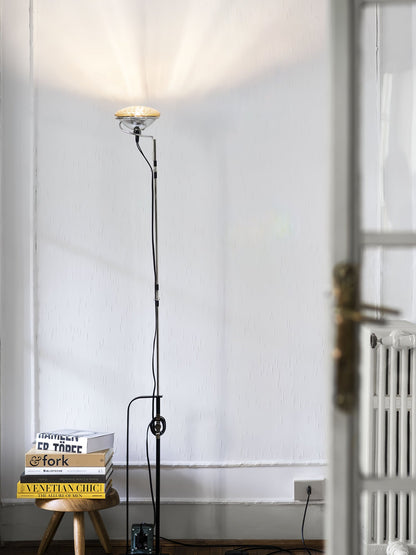 Toio Floor Lamp with Adjustable Height and Dimmable LED