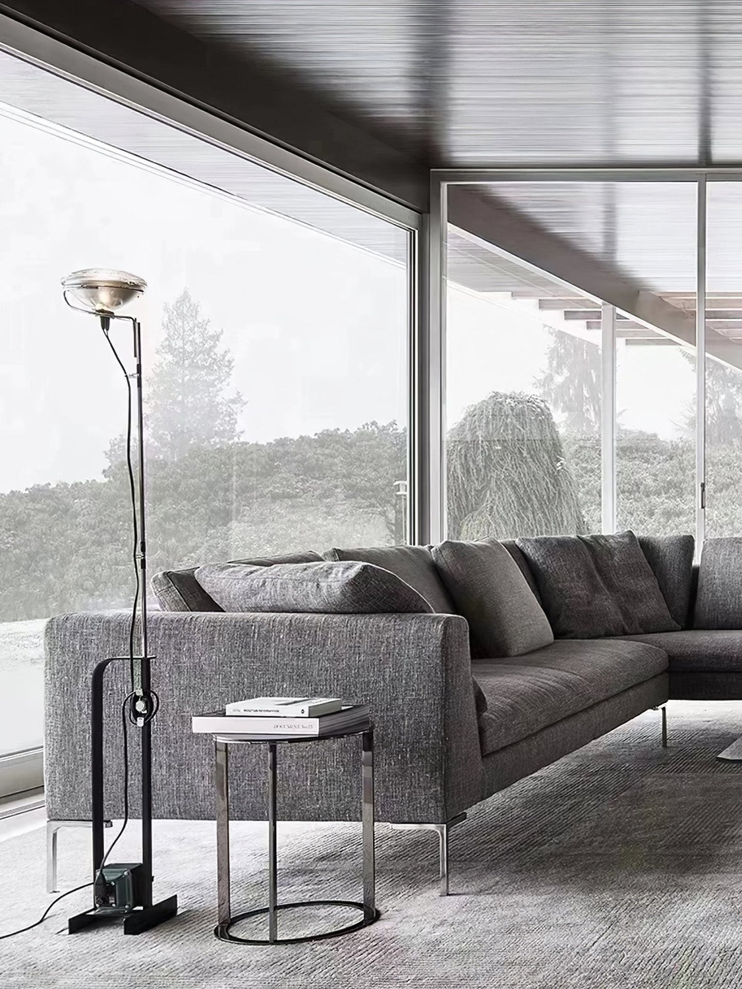 Toio Floor Lamp with Adjustable Height and Dimmable LED
