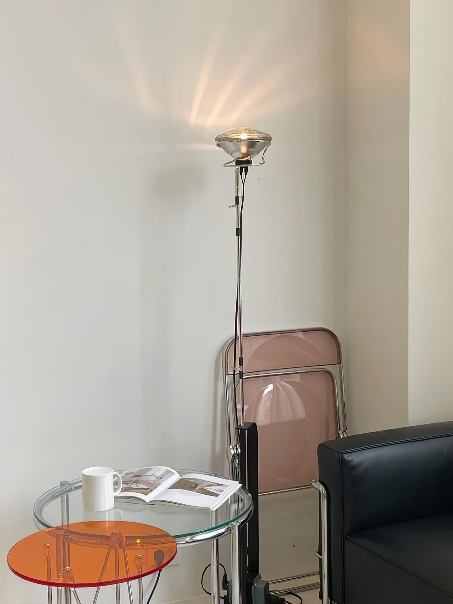 Toio Floor Lamp with Adjustable Height and Dimmable LED