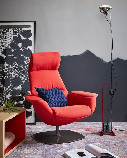 Toio Floor Lamp with Adjustable Height and Dimmable LED