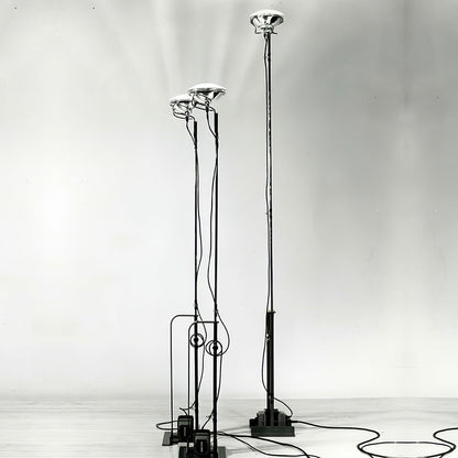 Toio Floor Lamp with Adjustable Height and Dimmable LED