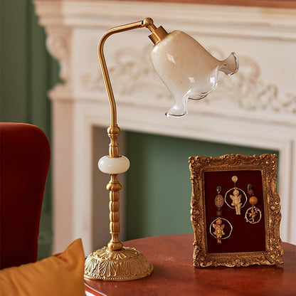 Vintage Brass Tulip Table Lamp – Elegant Accent Lighting
