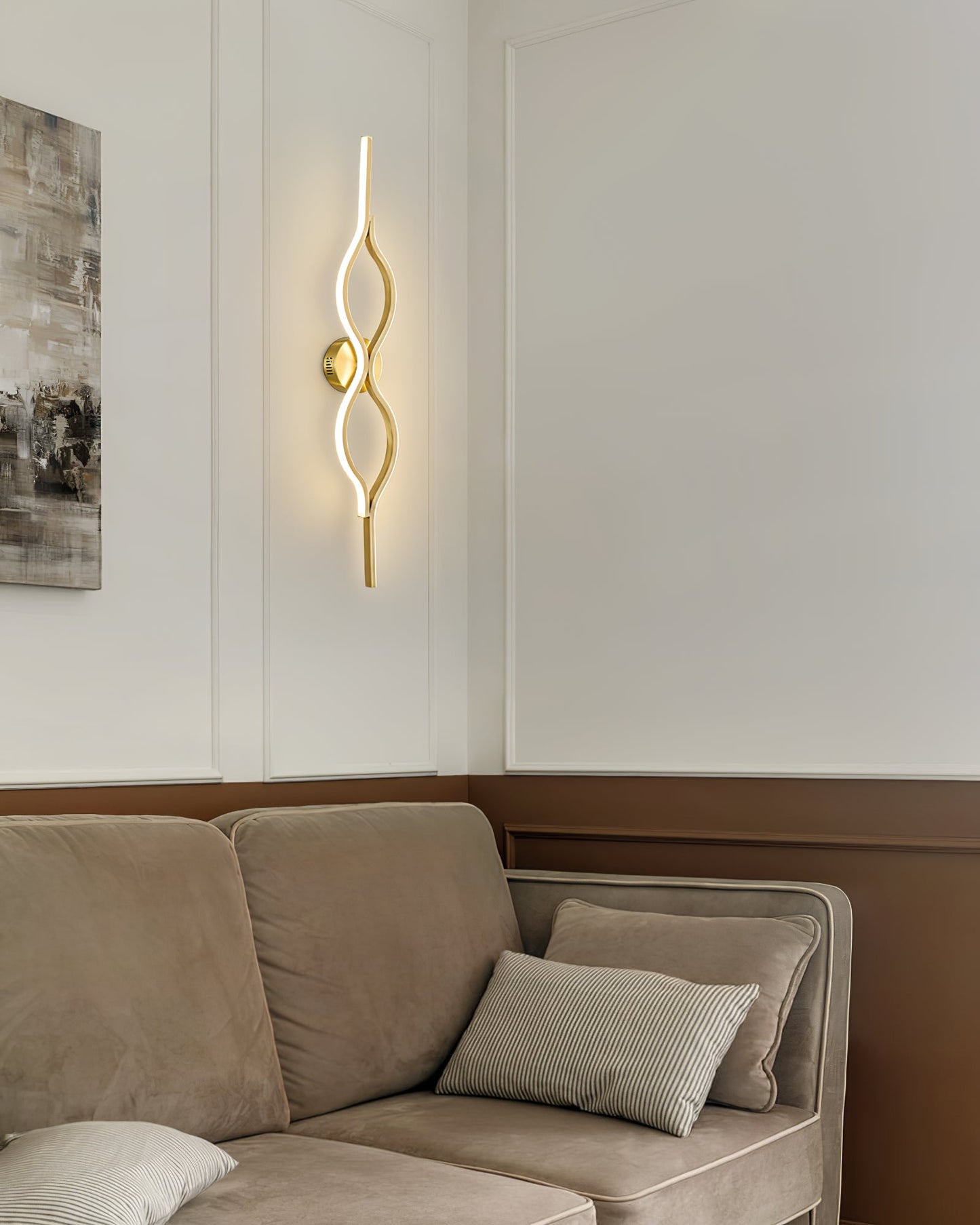 Twist Brass Wall Light - Modern LED Indoor Lighting
