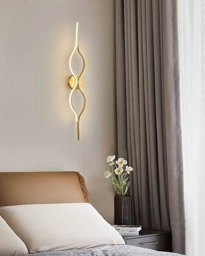 Twist Brass Wall Light - Modern LED Indoor Lighting