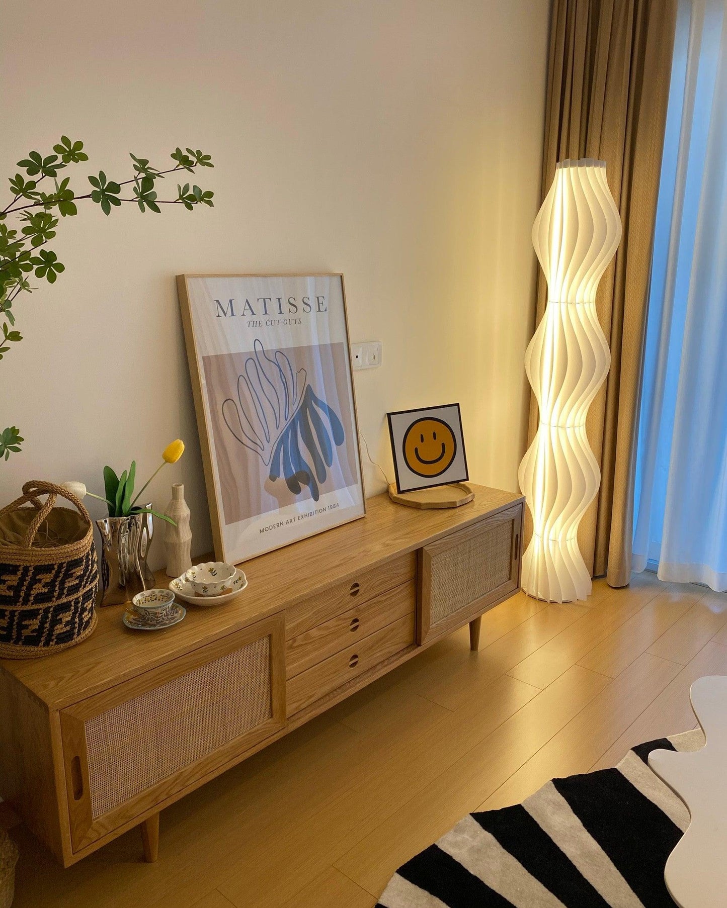 Vapor Floor Lamp - Modern LED Indoor Lighting Fixture