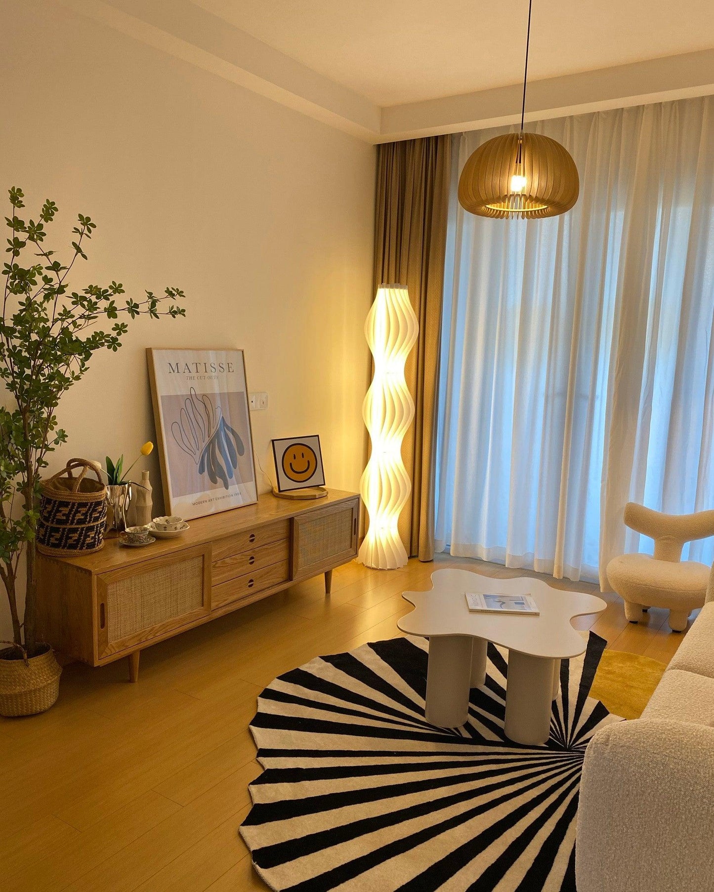 Vapor Floor Lamp - Modern LED Indoor Lighting Fixture