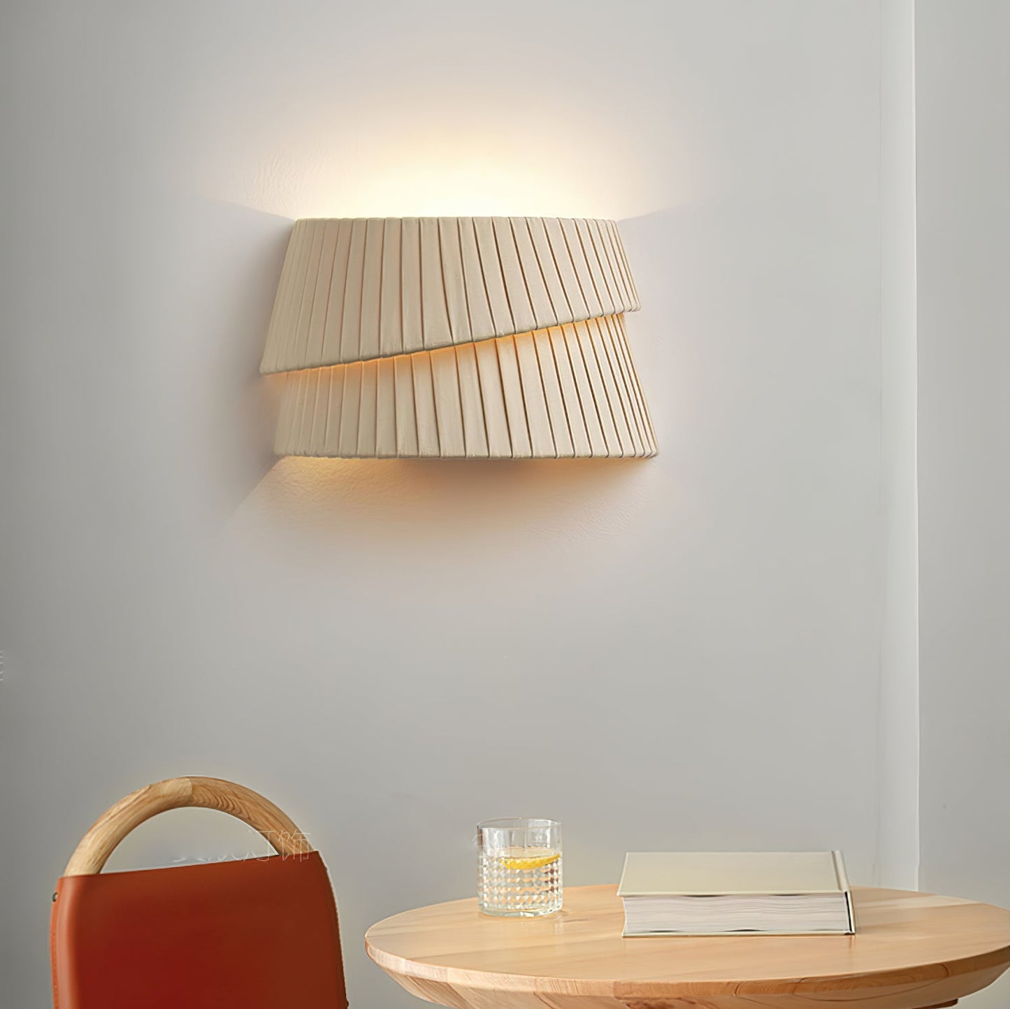 Vela Twist Wall Lamp - LED Indoor Lighting - Beige Design