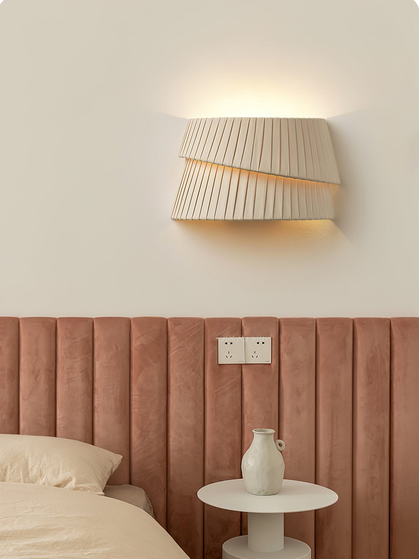 Vela Twist Wall Lamp - LED Indoor Lighting - Beige Design